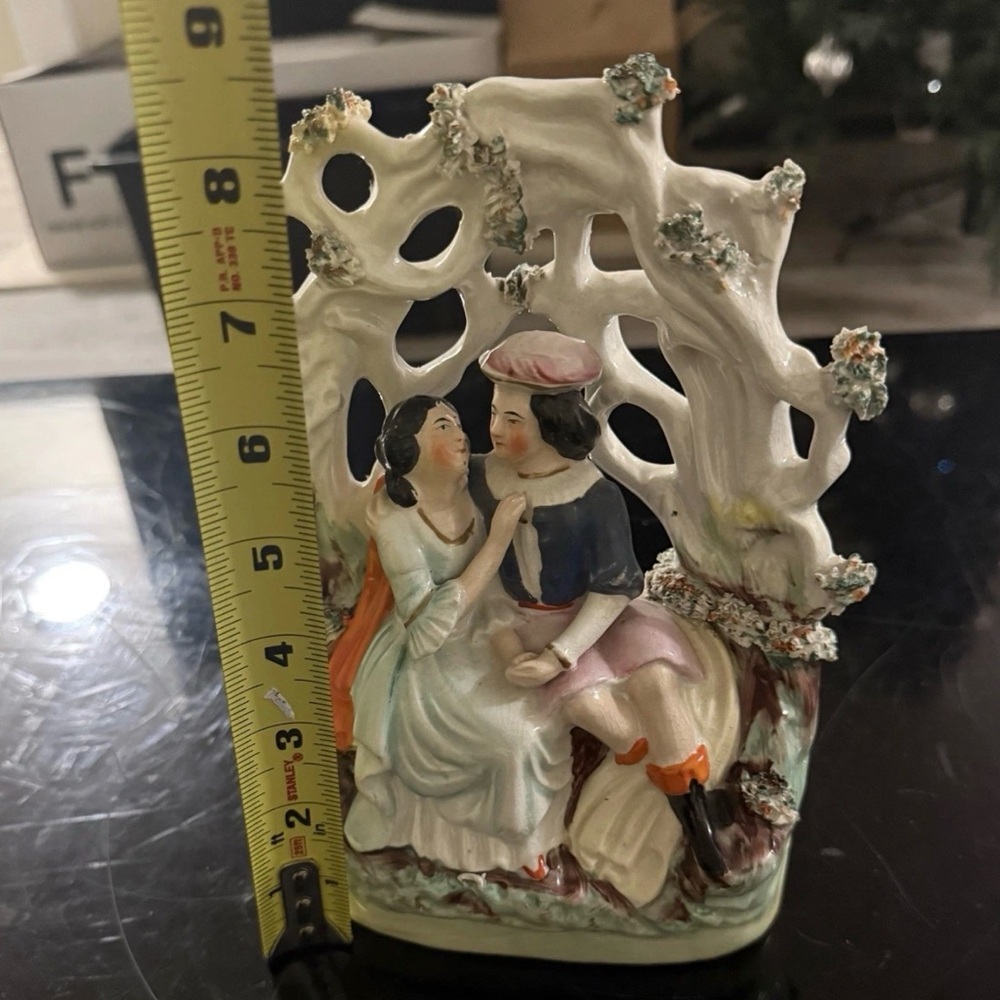 Antique 19th Century Staffordshire Courting Couple Figurine 7.5in - Picture 5 of 6